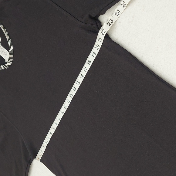 LAVON SPORT pull-over long sleeve top NWT - Picture 7 of 10